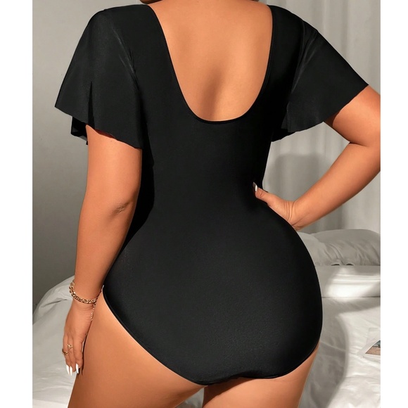 Plus Floral Print Plunging Neck Butterfly Sleeve One Piece Swimsuit - Picture 4 of 4